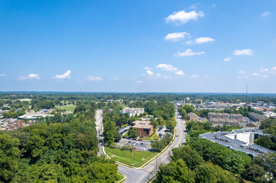 More Photos Of 4000 Old Court Rd, Pikesville Medical For Lease