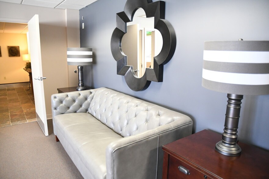 More Photos Of 289 Elm St, Marlborough Warehouse For Lease