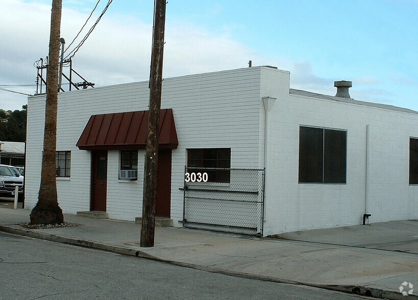 More Photos Of 3018 Carmel St, Los Angeles Warehouse For Lease