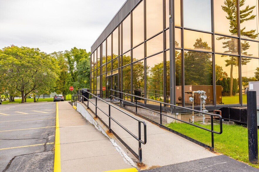 More Photos Of 80 West Ave, Brockport Medical For Lease