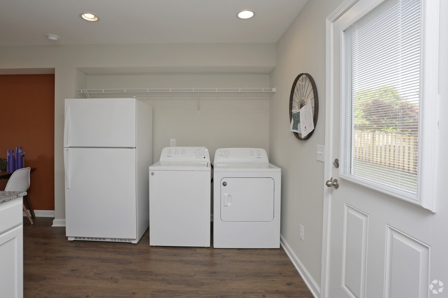 More Photos Of 1980 W Main St, Central Apartments For Sale