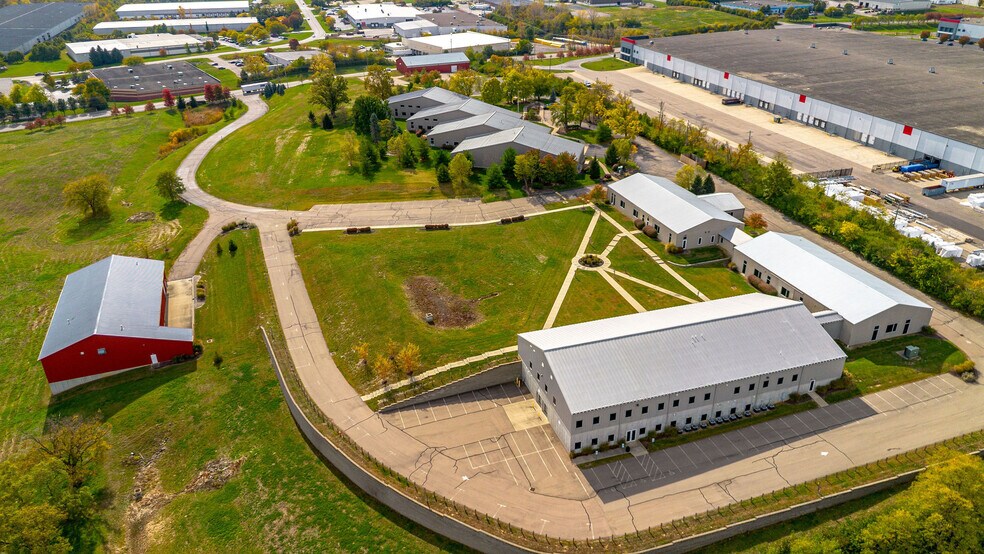 More Photos Of 4400 Port Union Rd, West Chester Light Distribution For Lease