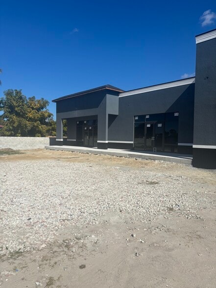 More Photos Of 102 Lee Blvd, Lehigh Acres Specialty For Sale