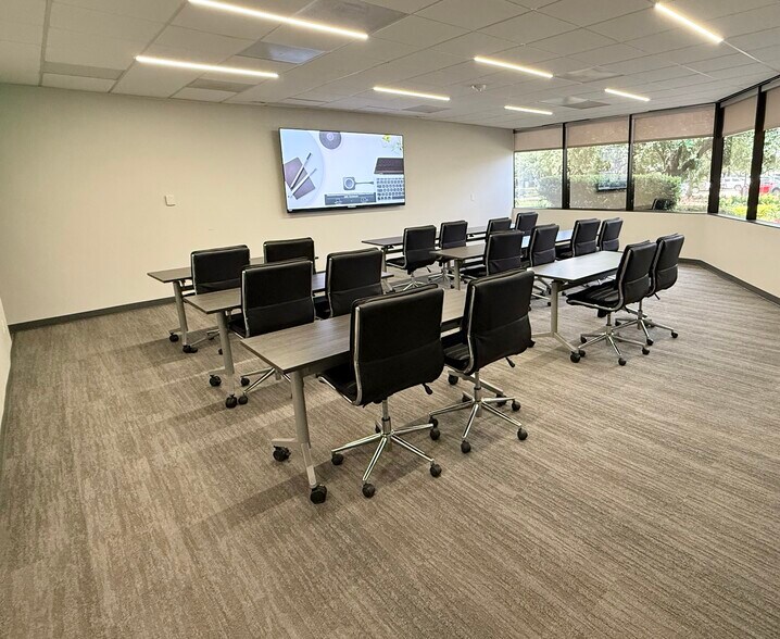 More Photos Of 1250 Wood Branch Park Dr, Houston Office For Lease