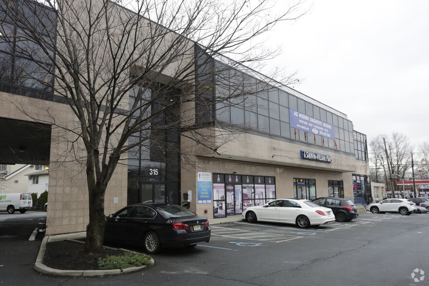 315 Elmora Ave, Elizabeth, NJ 07208 Medical Office For Lease