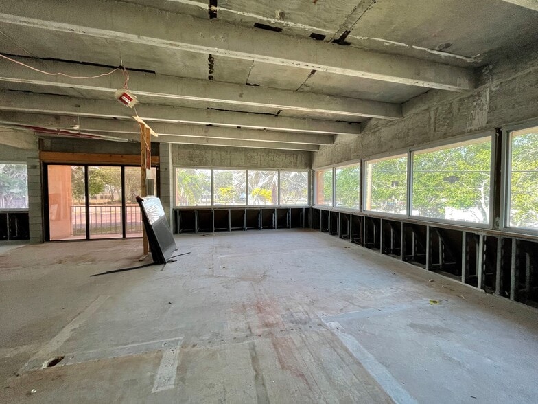 More Photos Of 500 SE Osceola St, Stuart Medical For Sale
