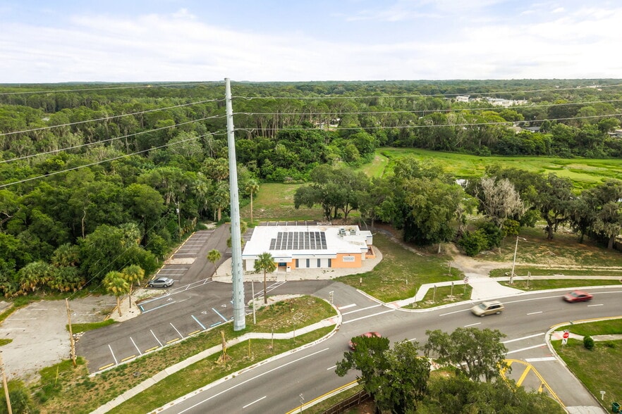More Photos Of 901 N Grove St, Eustis Medical For Sale