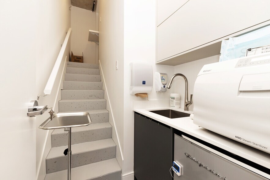 More Photos Of 2180 Kelly Av, Port Coquitlam Apartments For Sale