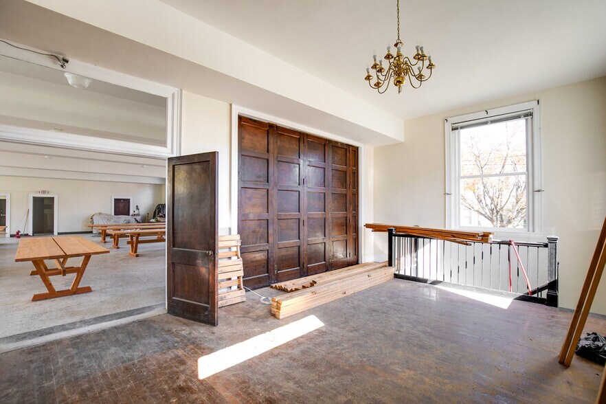 More Photos Of 520 N 25th St, Richmond Lodge Meeting Hall For Lease