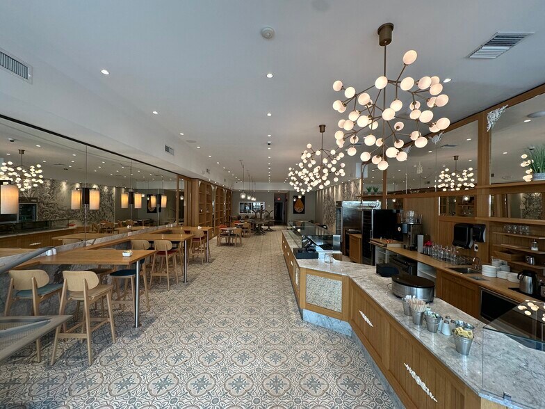More Photos Of 366 Miracle Mile, Coral Gables Restaurant For Sale