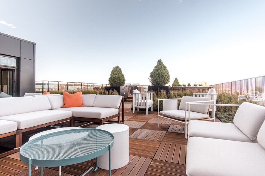 More Photos Of 5050 N Broadway St, Chicago Apartments For Lease