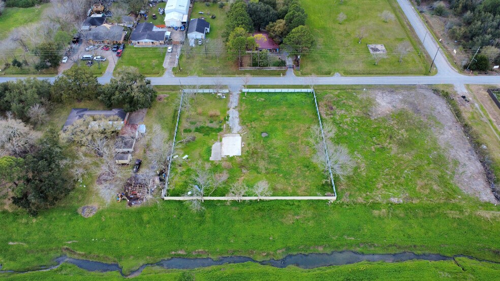 More Photos Of 12033 Bedford St, Houston Land For Sale