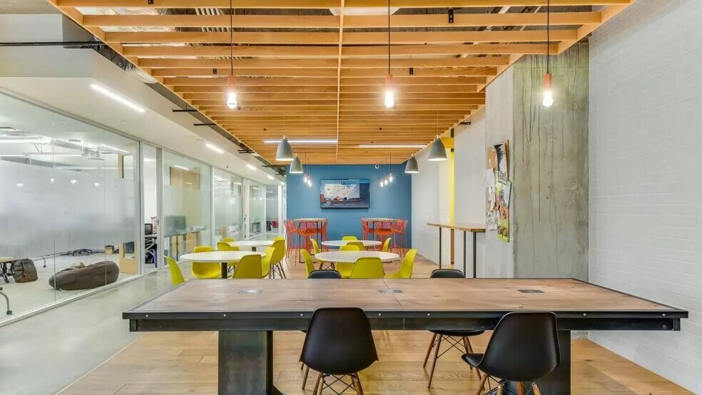 More Photos Of 98 San Jacinto Blvd, Austin Coworking Space