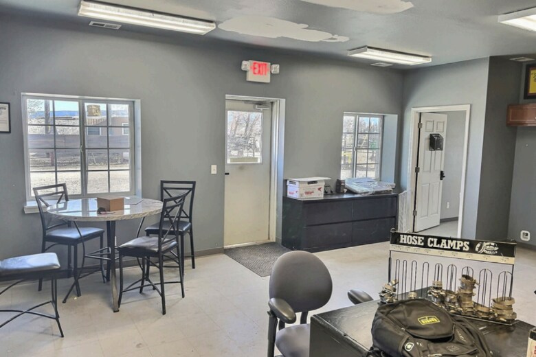 More Photos Of 1844 Welsh Rd, Casper Warehouse For Lease