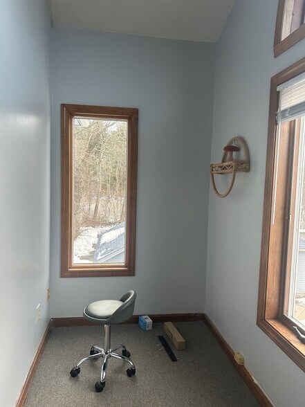 More Photos Of 960 Tiogue Pl, Coventry Coworking Space