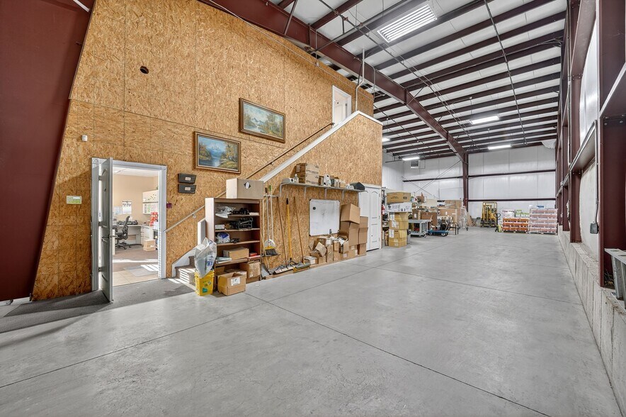 More Photos Of 1101 Cambridge Cir, Layton Warehouse For Sale