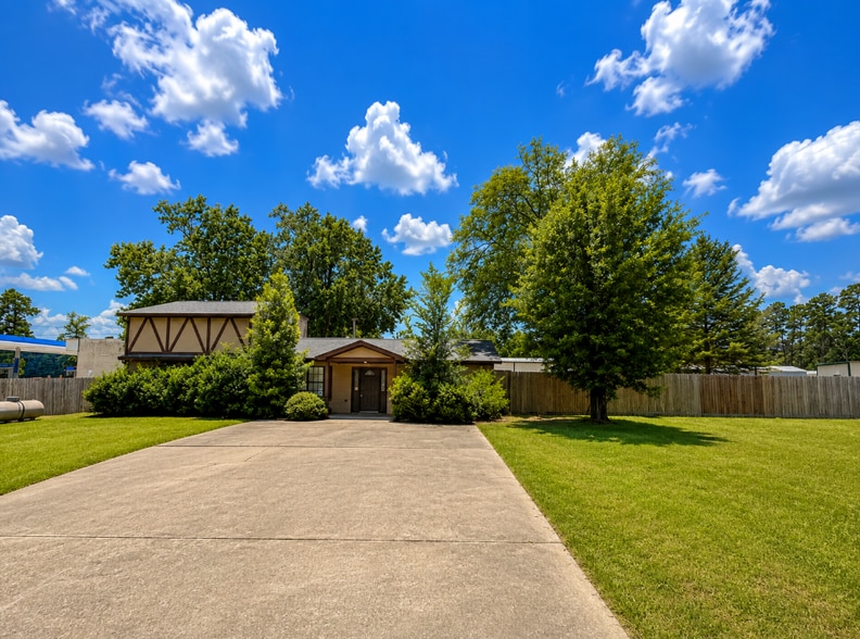 More Photos Of 29607 Highland Blvd, Magnolia Industrial For Sale