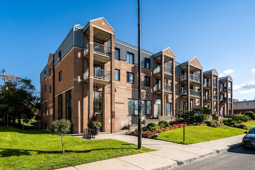 More Photos Of 9120-9140 Boul Perras, Montréal Apartments For Sale