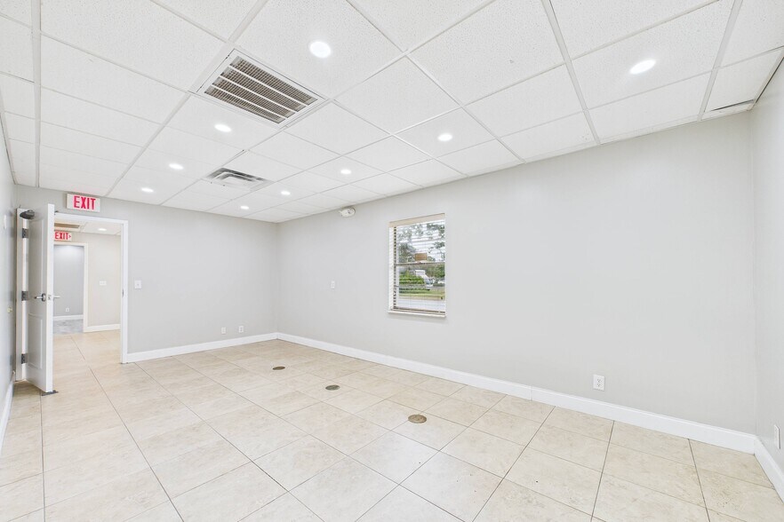 More Photos Of 170 Enterprise Ave SE, Palm Bay Office For Lease
