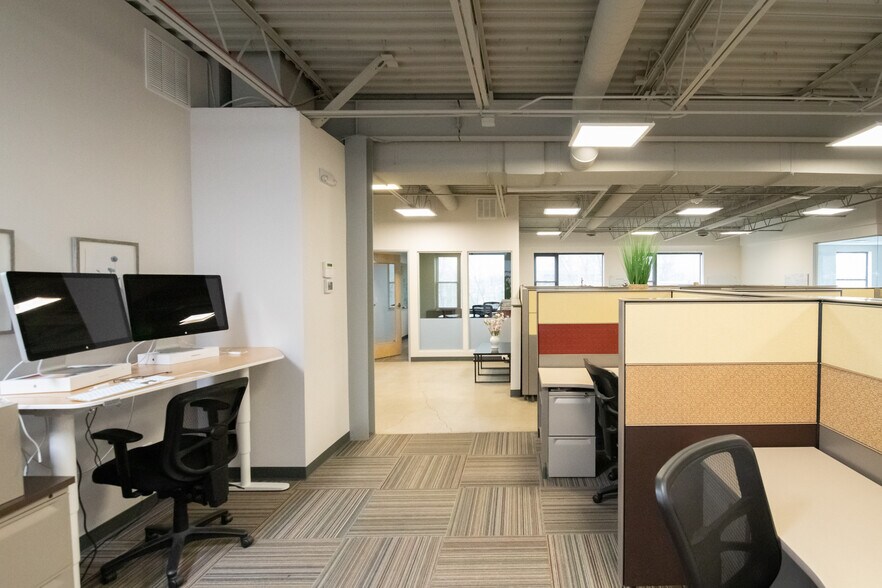 More Photos Of 2560 28th St, Boulder Office For Lease