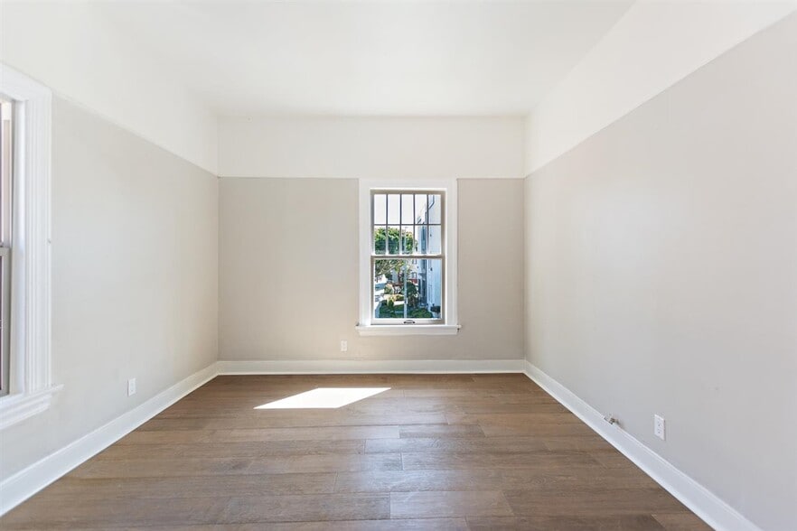 More Photos Of 1703 S Burlington Ave, Los Angeles Apartments For Sale