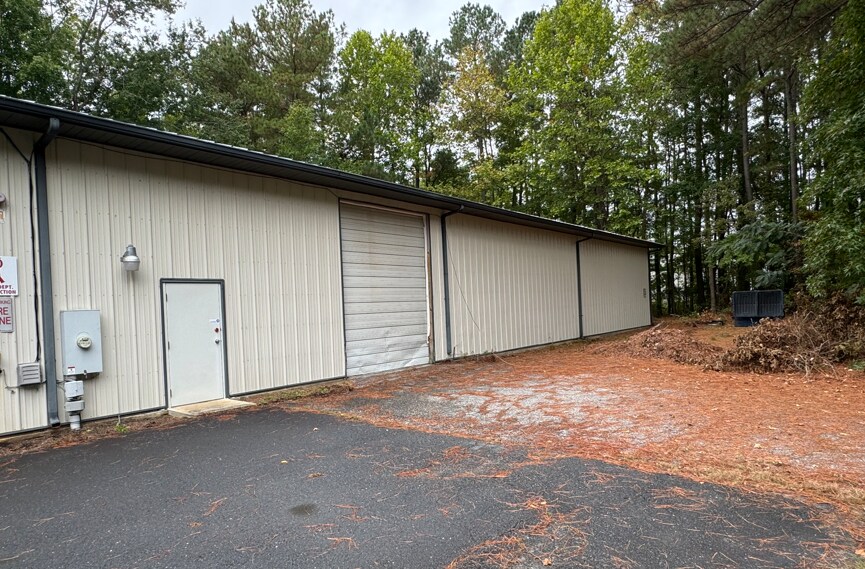 More Photos Of 107 Dixon St, Selbyville Warehouse For Sale