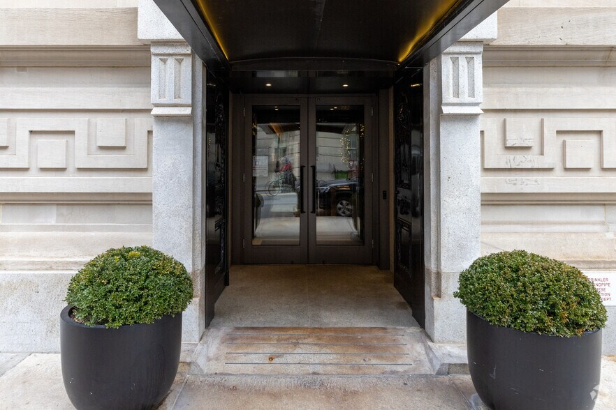 More Photos Of 49 Chambers St, New York Apartments For Sale