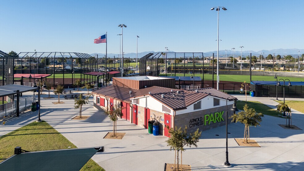 More Photos Of 8620-8624 Watson St, Cypress Apartments For Sale