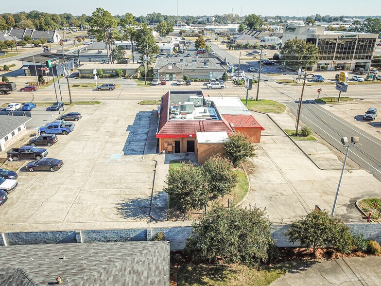 More Photos Of 1301 N 18th St, Monroe Fast Food For Sale