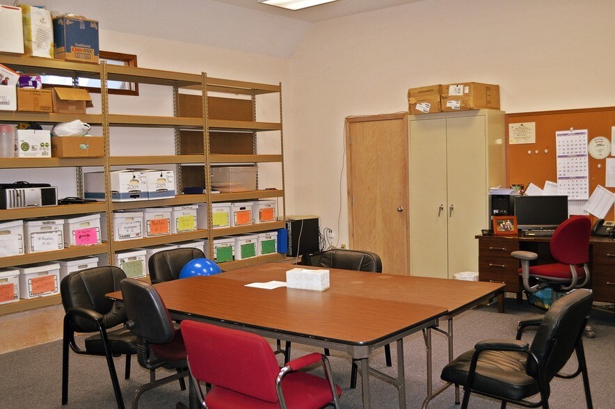 More Photos Of 150 N Miller Rd, Akron Loft Creative Space For Lease