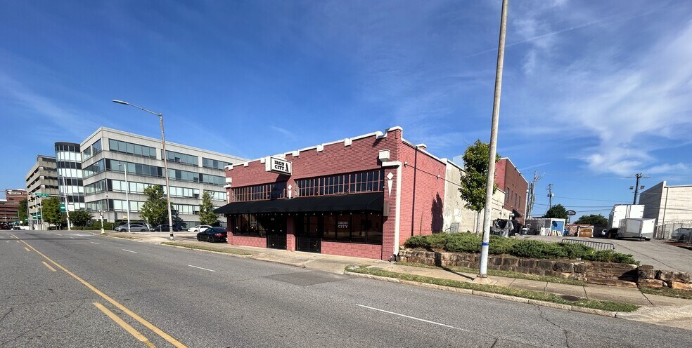 More Photos Of 2208 6th Ave S, Birmingham Restaurant For Lease
