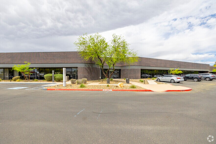 More Photos Of 14505 N Hayden Rd, Scottsdale Light Distribution For Lease