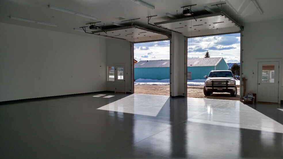 More Photos Of 460 Krahn Ln, McCall Warehouse For Sale