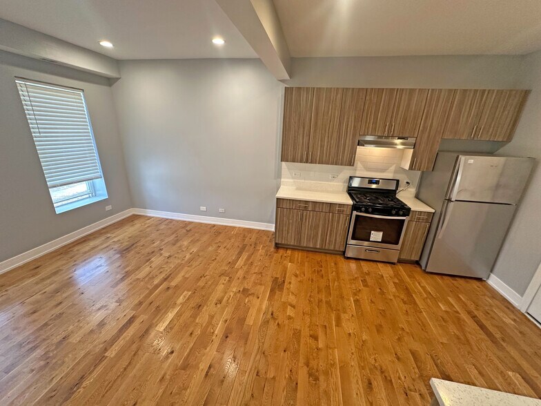 More Photos Of 4957 S Calumet Ave, Chicago Apartments For Sale