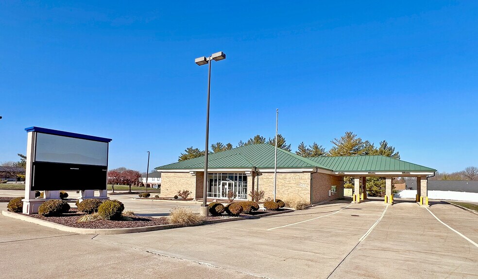 Primary Photo Of 2143 S State Route 157, Edwardsville Bank For Sale
