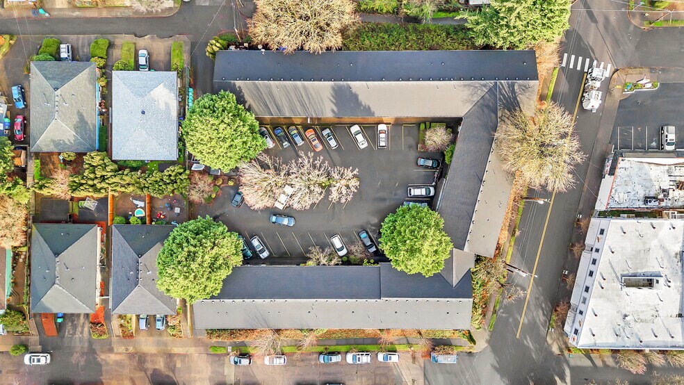 More Photos Of 2925 SE 50th Ave, Portland Apartments For Sale