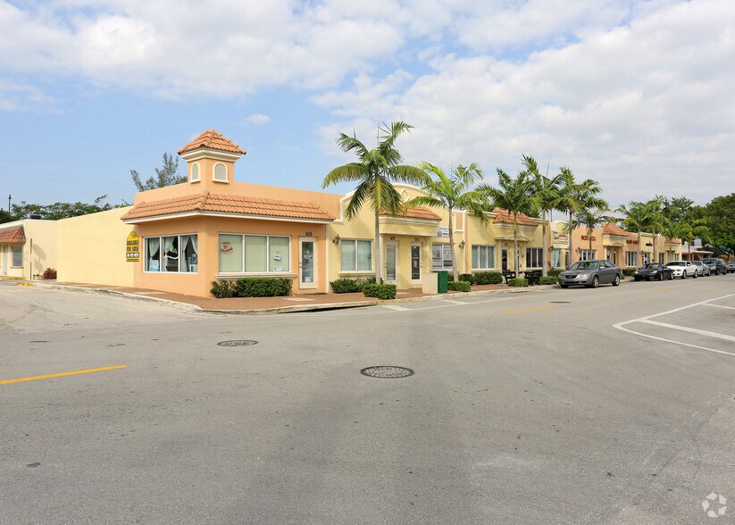 Primary Photo Of 101-161 NE 2nd Ave, Deerfield Beach Unknown For Lease