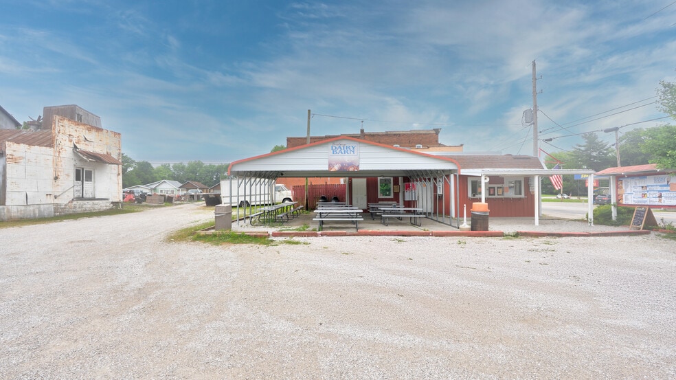 More Photos Of 8 IN-145, Birdseye Light Manufacturing For Sale