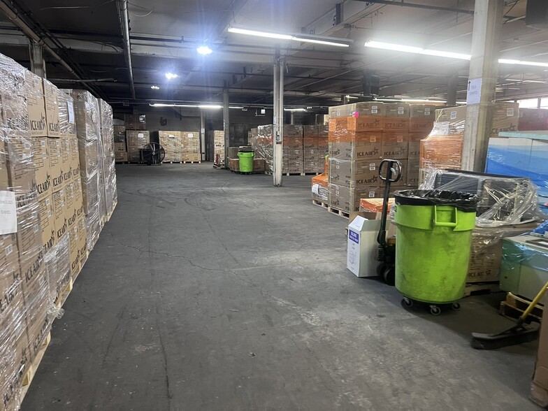 More Photos Of 80 Hartford Ave, Mount Vernon Warehouse For Sale