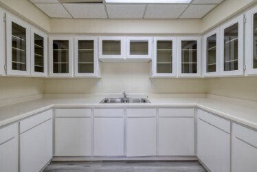 More Photos Of 2820 E Flamingo Rd, Las Vegas Unknown For Lease
