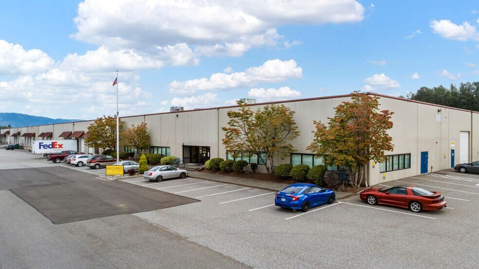 More Photos Of 19405 68th Dr NE, Arlington Manufacturing For Lease