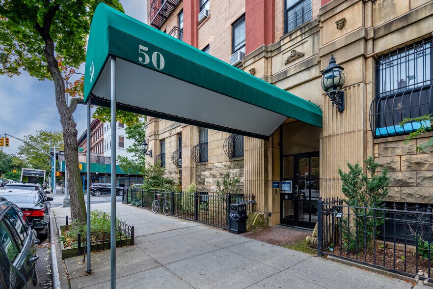 More Photos Of 50 Greene Ave, Brooklyn Apartments For Lease