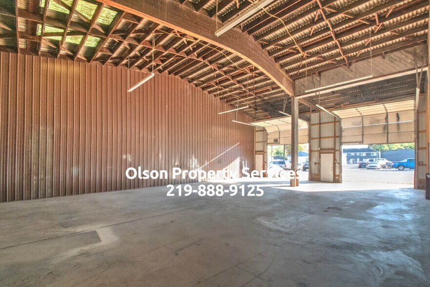 More Photos Of 2701 W 45th Ave, Gary Light Distribution For Lease