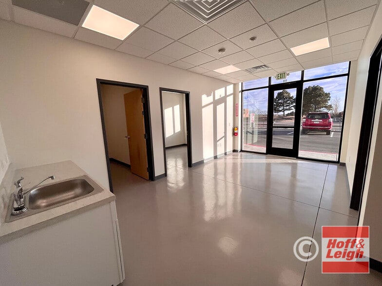 More Photos Of 2510 Canada Dr Canada, Colorado Springs Light Distribution For Sale