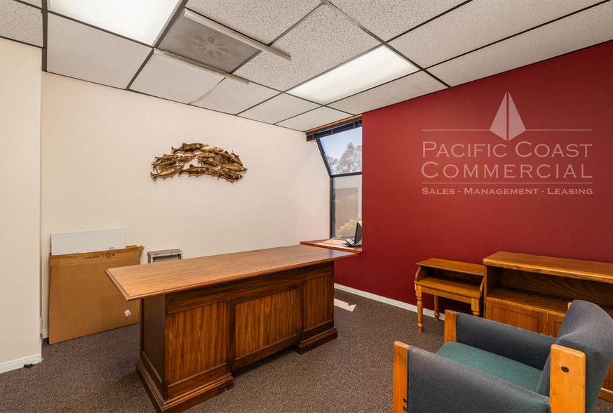 More Photos Of 4540 Kearny Villa Rd, San Diego Office For Sale