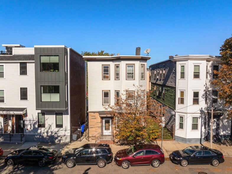More Photos Of 574 E 3rd St, Boston Multifamily For Sale