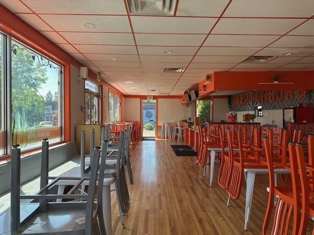 More Photos Of 98 Southport Rd, Spartanburg Restaurant For Lease