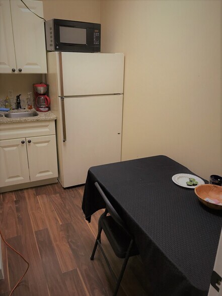 More Photos Of 8280 Princeton Square Blvd W, Jacksonville Medical For Lease