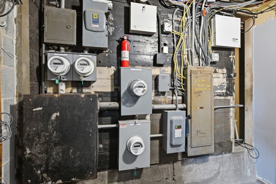 More Photos Of , West Springfield Unknown For Sale