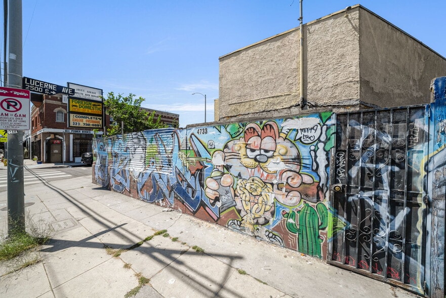 More Photos Of 4733 W Adams Blvd, Los Angeles General Retail For Sale